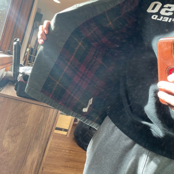 Brand new field coat, too large. Fits like XL even though it says medium. - Picture 3 of 3